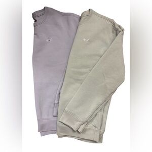 (2) Hollister crewneck